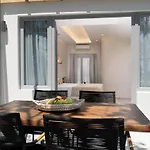 Thousand Stars Suites&rooms 公寓式酒店 Kamári