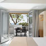 公寓式酒店 Thousand Stars Suites&rooms 4*