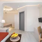 Thousand Stars Suites&rooms 公寓式酒店 Kamári