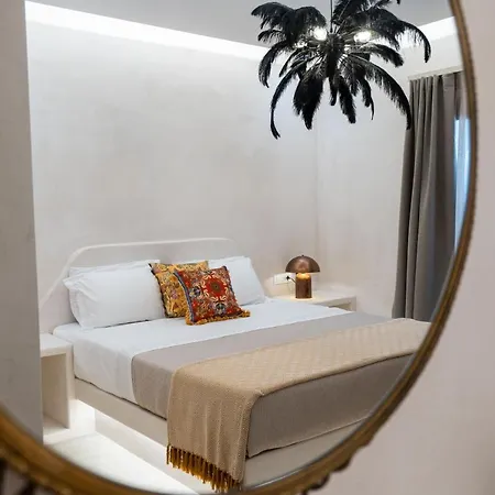 Thousand Stars Suites&rooms Kamari (Santorini)
