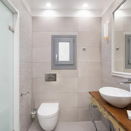 Thousand Stars Suites&rooms 4*