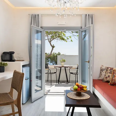 Aparthotel Thousand Stars Suites&rooms 4*