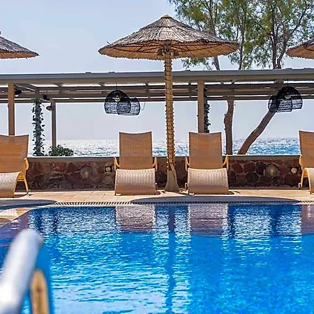 アパートホテル Thousand Stars Suites&rooms 4*