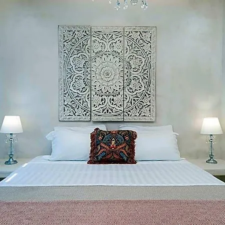 Thousand Stars Suites&rooms 4*