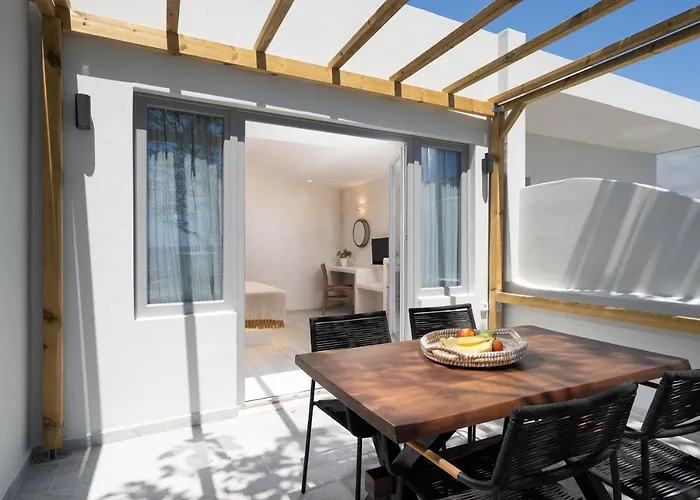 Thousand Stars Suites&rooms 公寓式酒店 4*