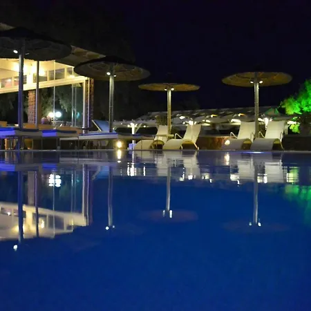 מלון דירות Thousand Stars Suites&rooms 4*