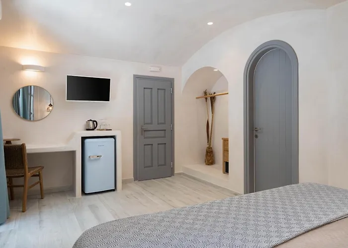 Thousand Stars Suites&rooms Апарт-отель 4*