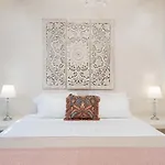 Apartahotel Thousand Stars Suites&rooms Kamári