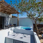 Apartahotel Thousand Stars Suites&rooms Kamári